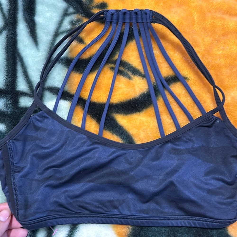 Lululemon camo bra